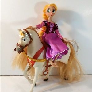 Meet your Posher, Kyla